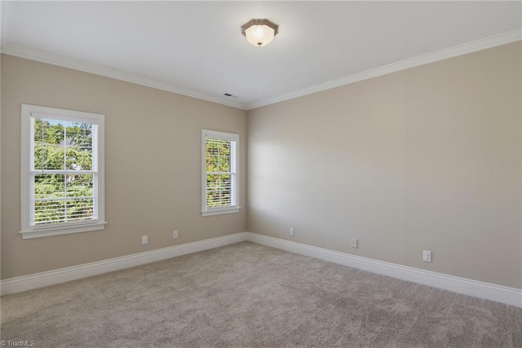 125 Holly Hill Court Property Photo 29