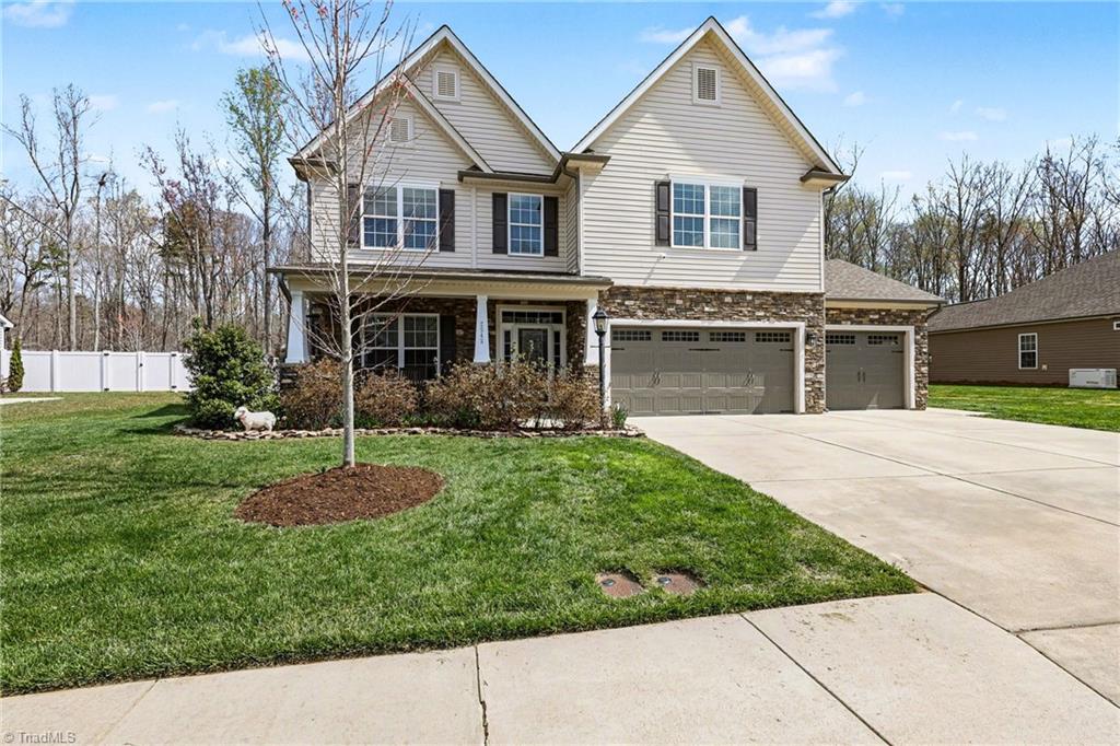 2543 Redwood Hill Court Property Photo 3