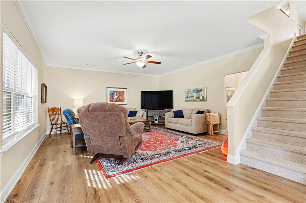 2543 Redwood Hill Court Property Photo 12