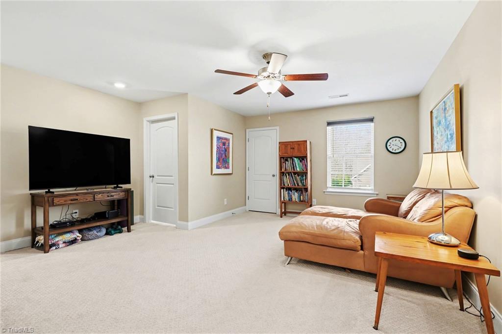 2543 Redwood Hill Court Property Photo 19