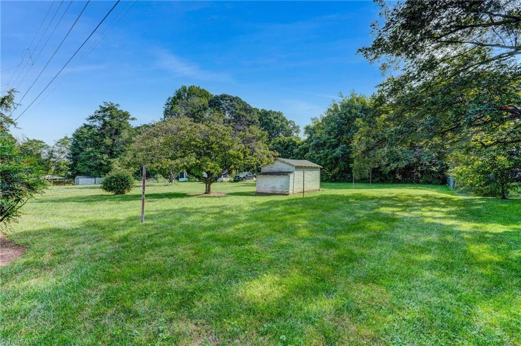 2502 Cypress Street Property Photo 5