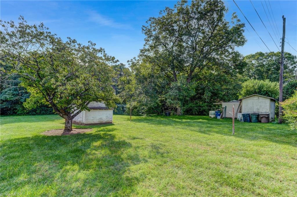 2502 Cypress Street Property Photo 6