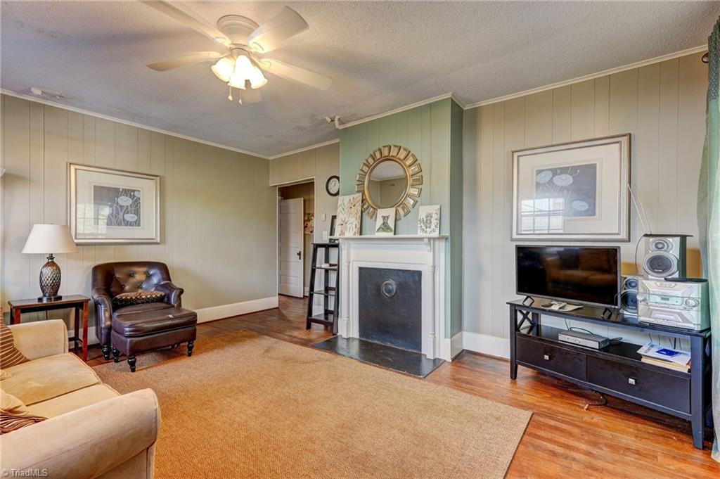 2502 Cypress Street Property Photo 20