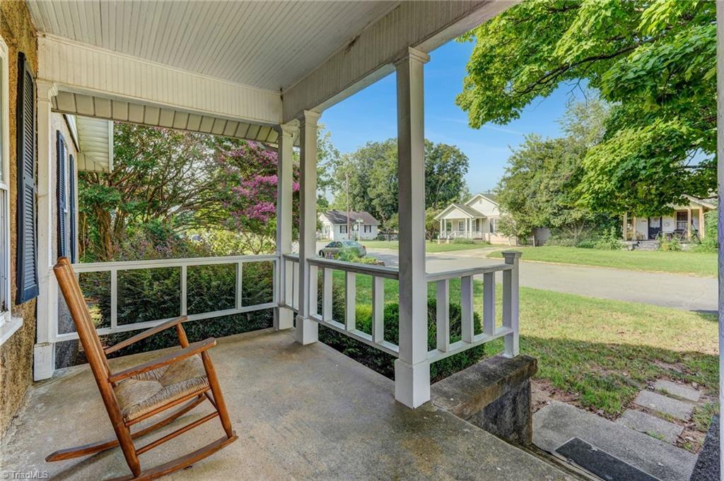 2502 Cypress Street Property Photo 21
