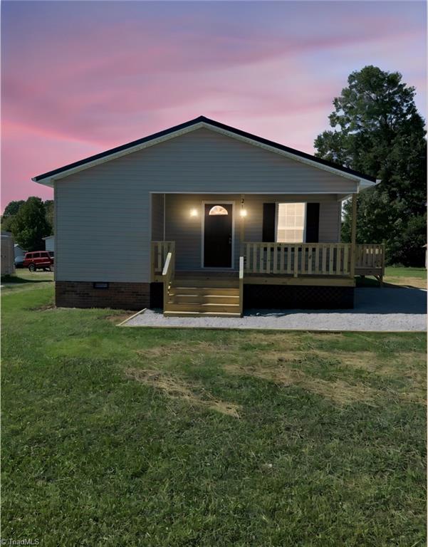 211 Foy Avenue Property Photo 1