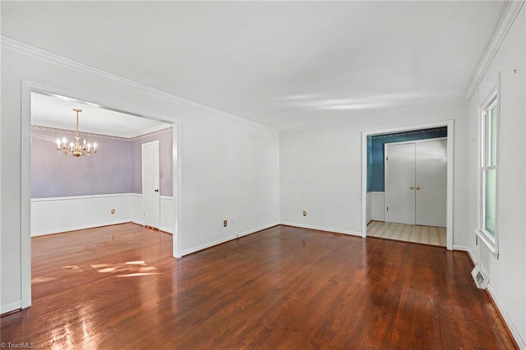 5311 Bennington Drive Property Photo 5