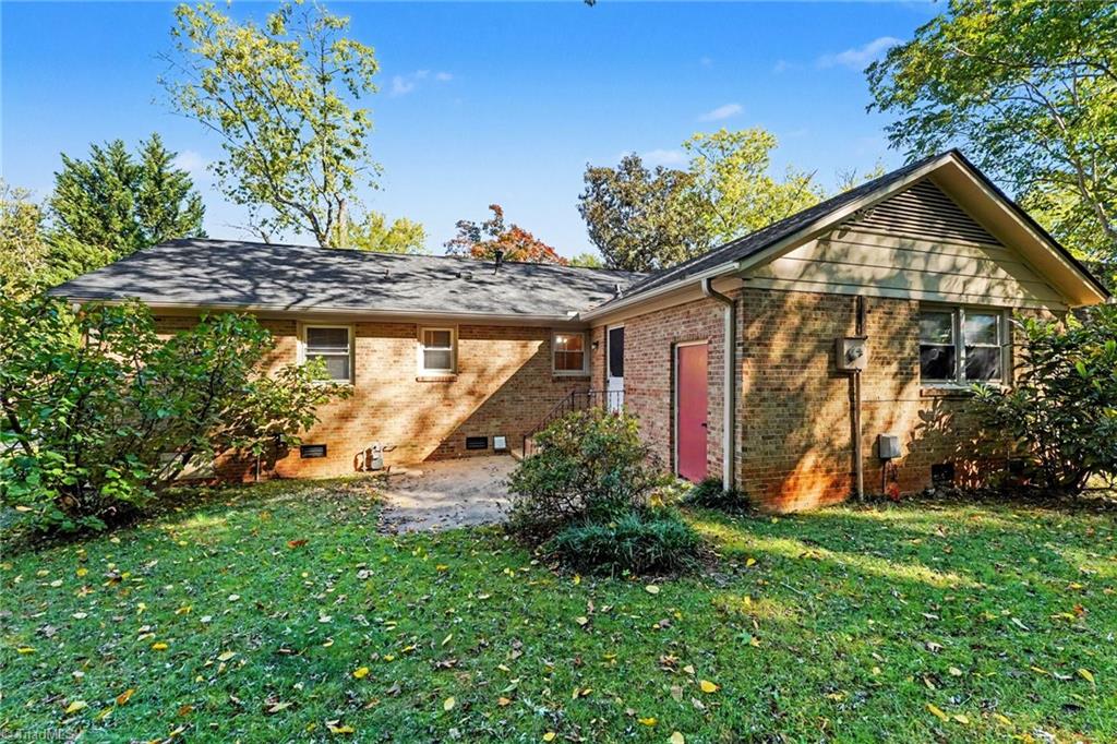 5311 Bennington Drive Property Photo 27