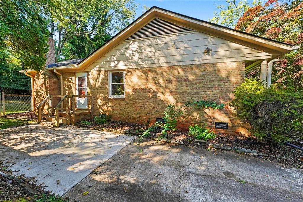 5311 Bennington Drive Property Photo 28