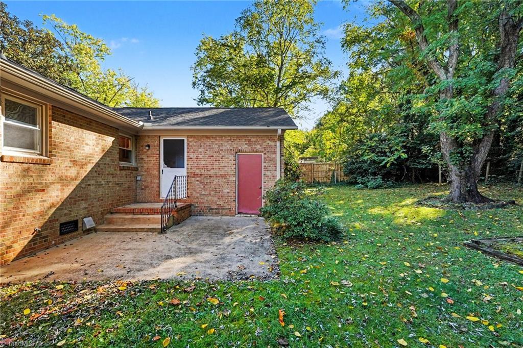 5311 Bennington Drive Property Photo 29