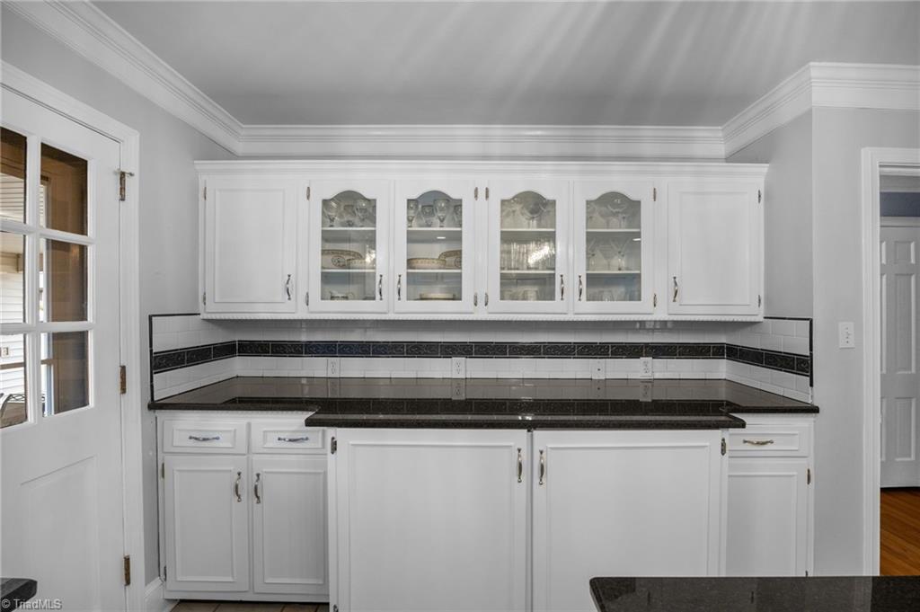 301 Jones Street Property Photo 17