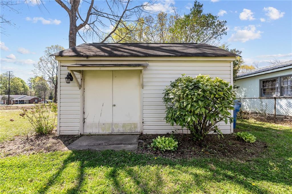 301 Jones Street Property Photo 46