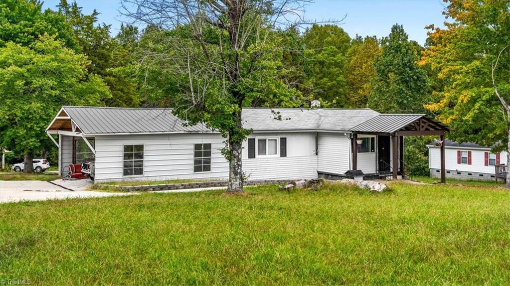 353 Sunshine Heights Road Property Photo 1