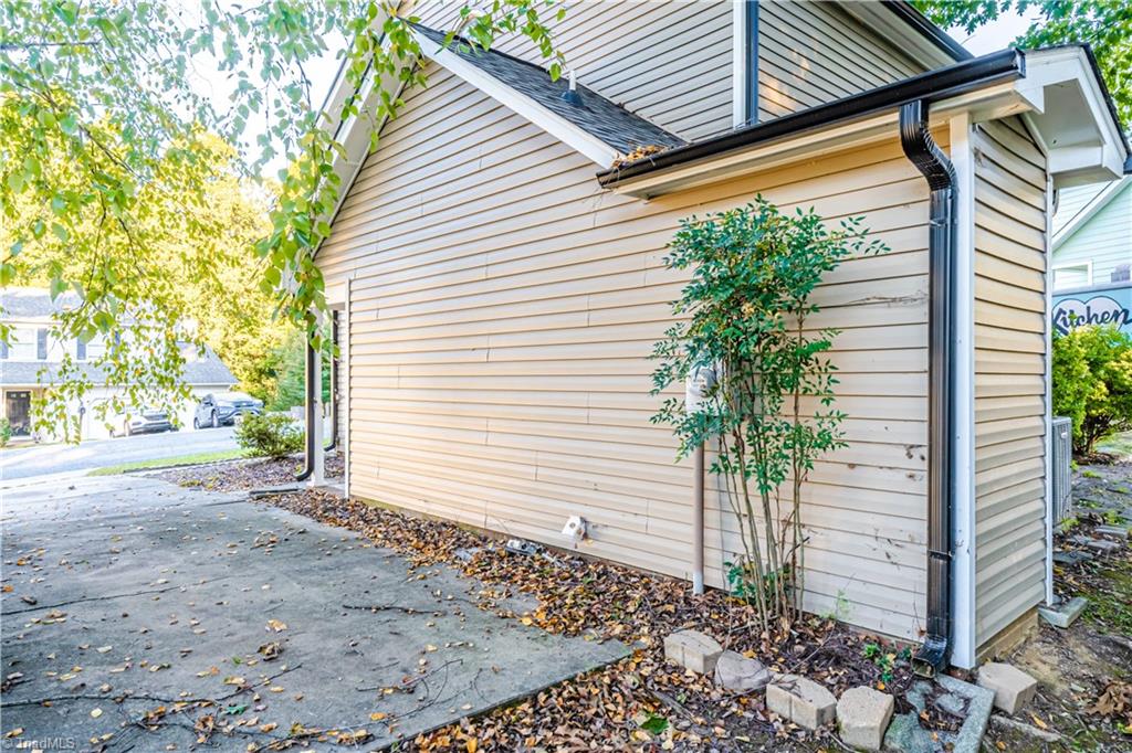 3 Ivyglen Court Property Photo 5