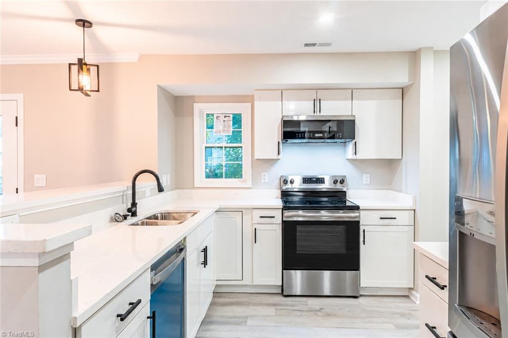 3 Ivyglen Court Property Photo 14