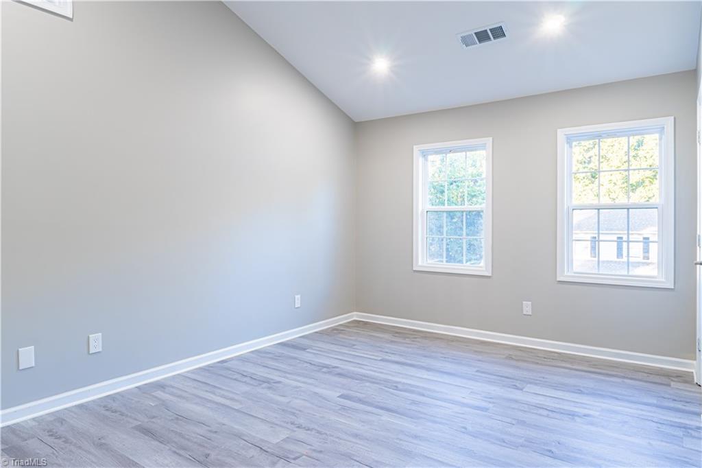 3 Ivyglen Court Property Photo 25