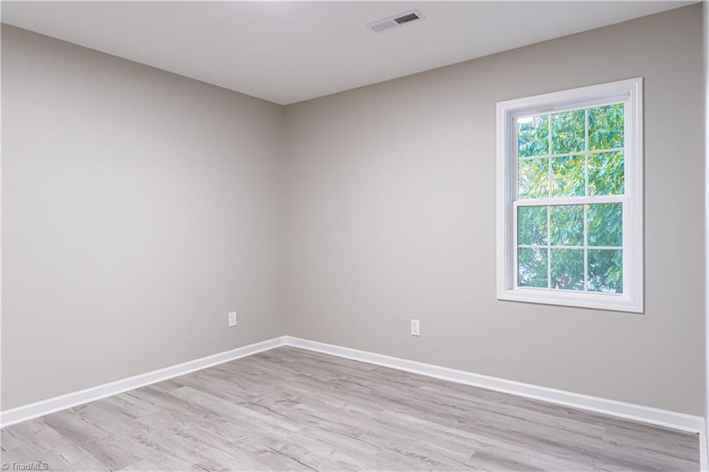 3 Ivyglen Court Property Photo 33