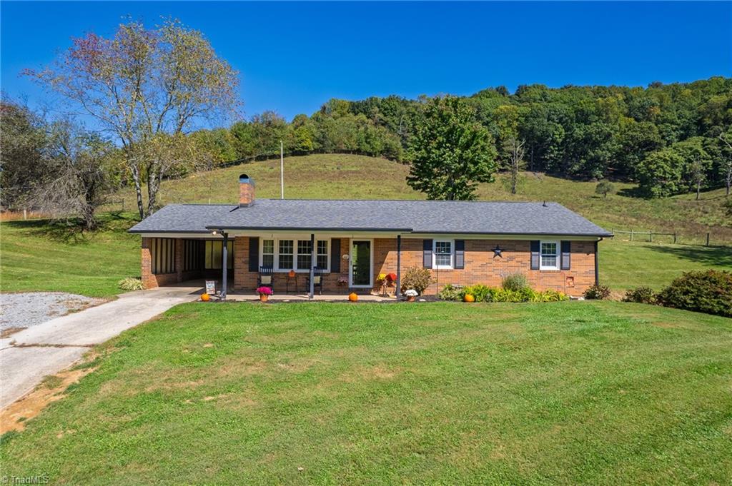 395 Irwin Grocery Road Property Photo 1