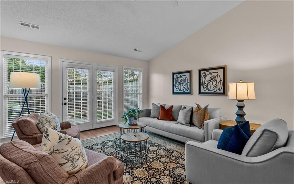 7 Shelburne Court Property Photo 5