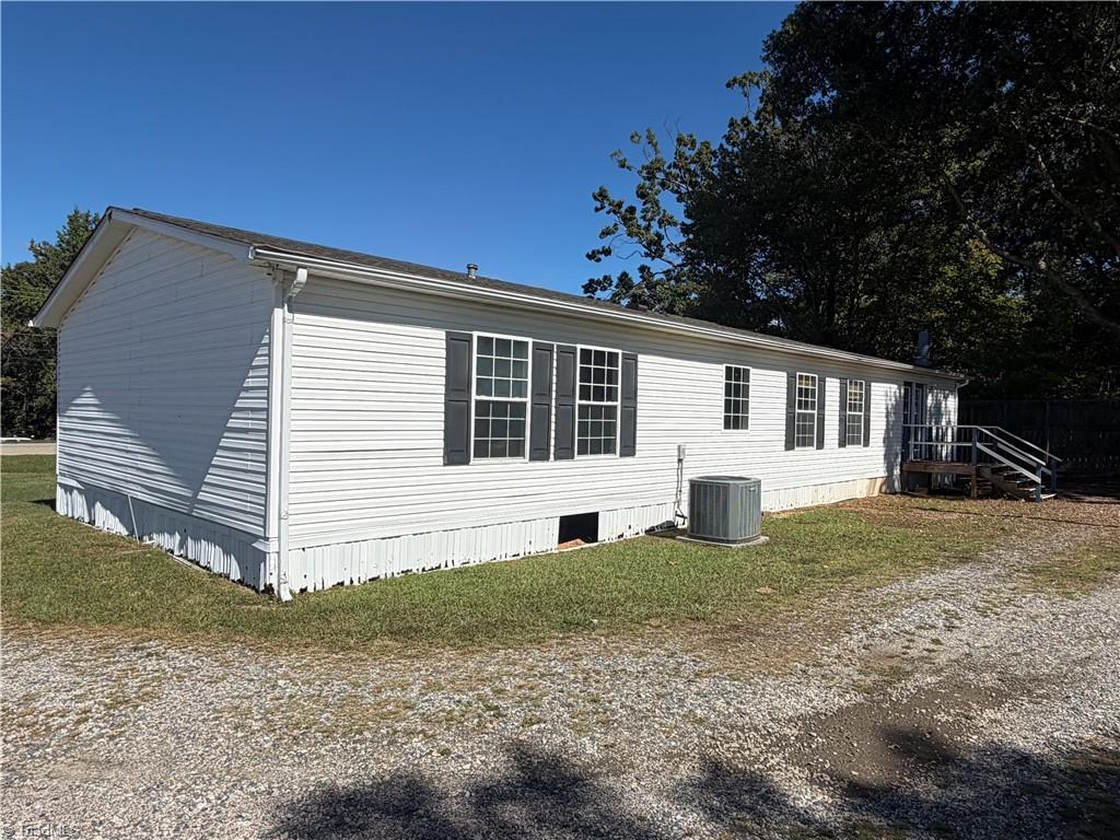 1506 Brookford Road Property Photo 4