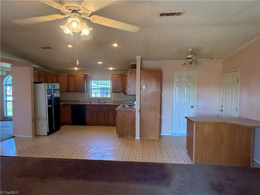 1506 Brookford Road Property Photo 6