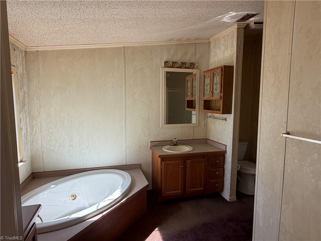 1506 Brookford Road Property Photo 8