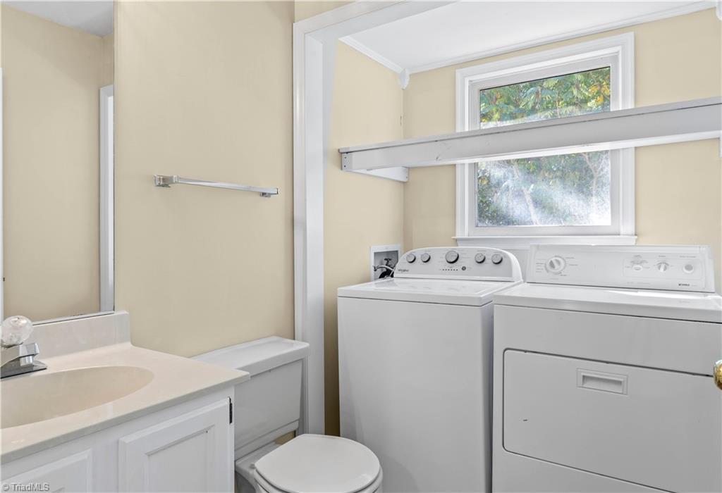 65 Carrisbrooke Lane Property Photo 11