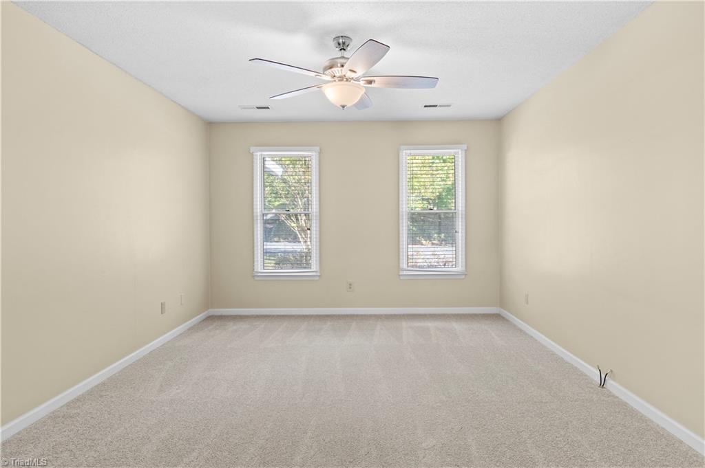 65 Carrisbrooke Lane Property Photo 13