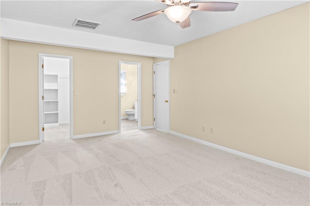 65 Carrisbrooke Lane Property Photo 14