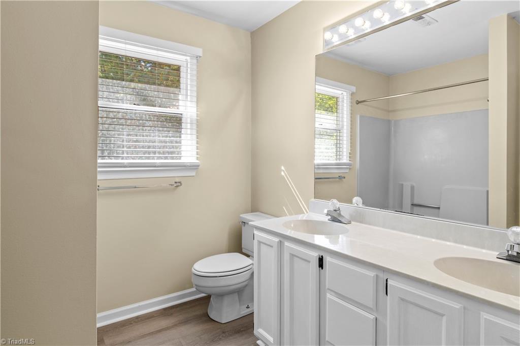 65 Carrisbrooke Lane Property Photo 16