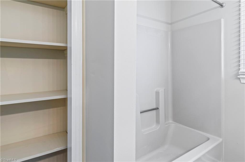 65 Carrisbrooke Lane Property Photo 17