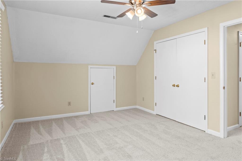 65 Carrisbrooke Lane Property Photo 23