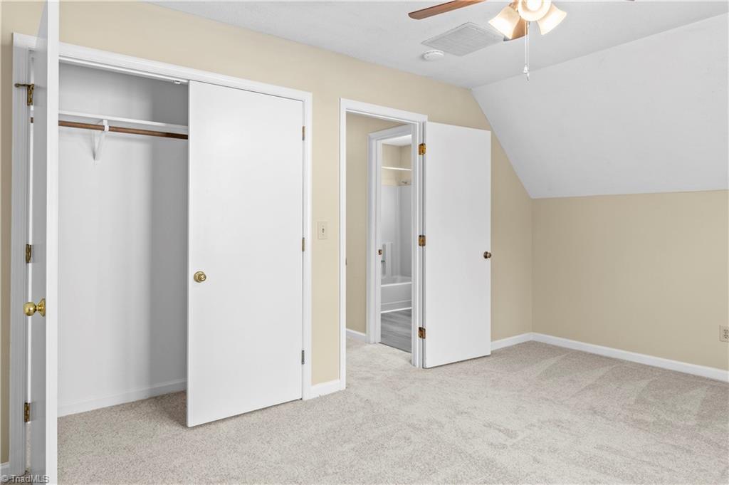 65 Carrisbrooke Lane Property Photo 24