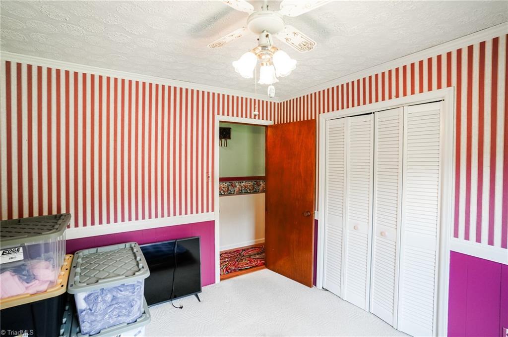 5521 Elk Creek Darby Road Property Photo 18