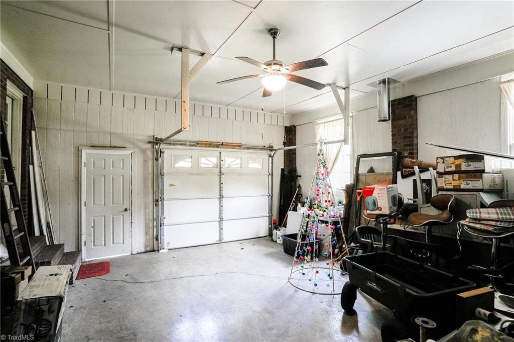 5521 Elk Creek Darby Road Property Photo 24