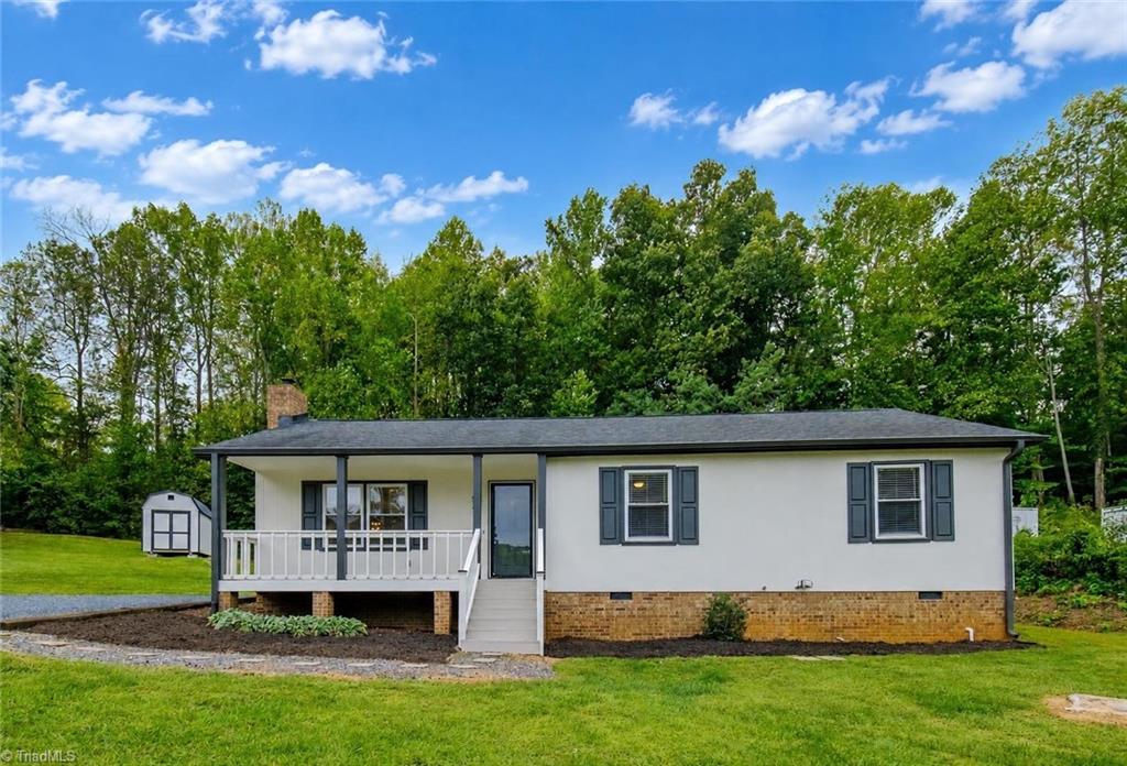 4302 Forest Manor Drive Property Photo 1