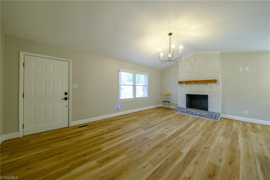 4302 Forest Manor Drive Property Photo 8