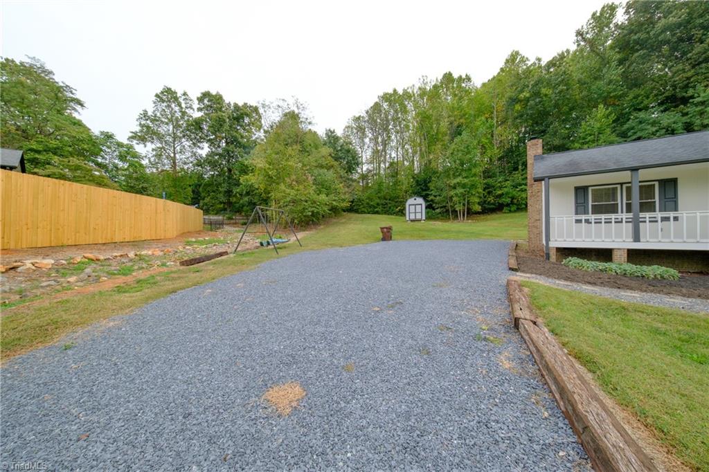 4302 Forest Manor Drive Property Photo 15