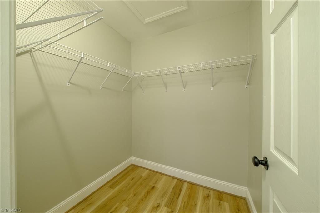 4302 Forest Manor Drive Property Photo 18