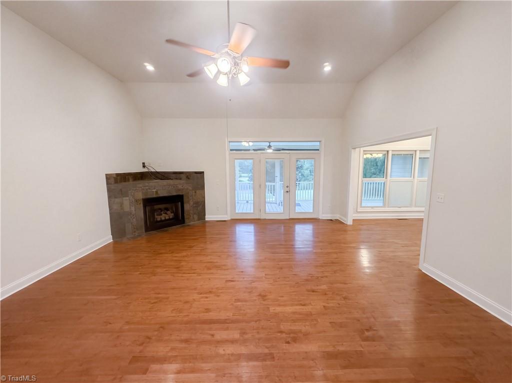 3943 Keller Court Property Photo 6