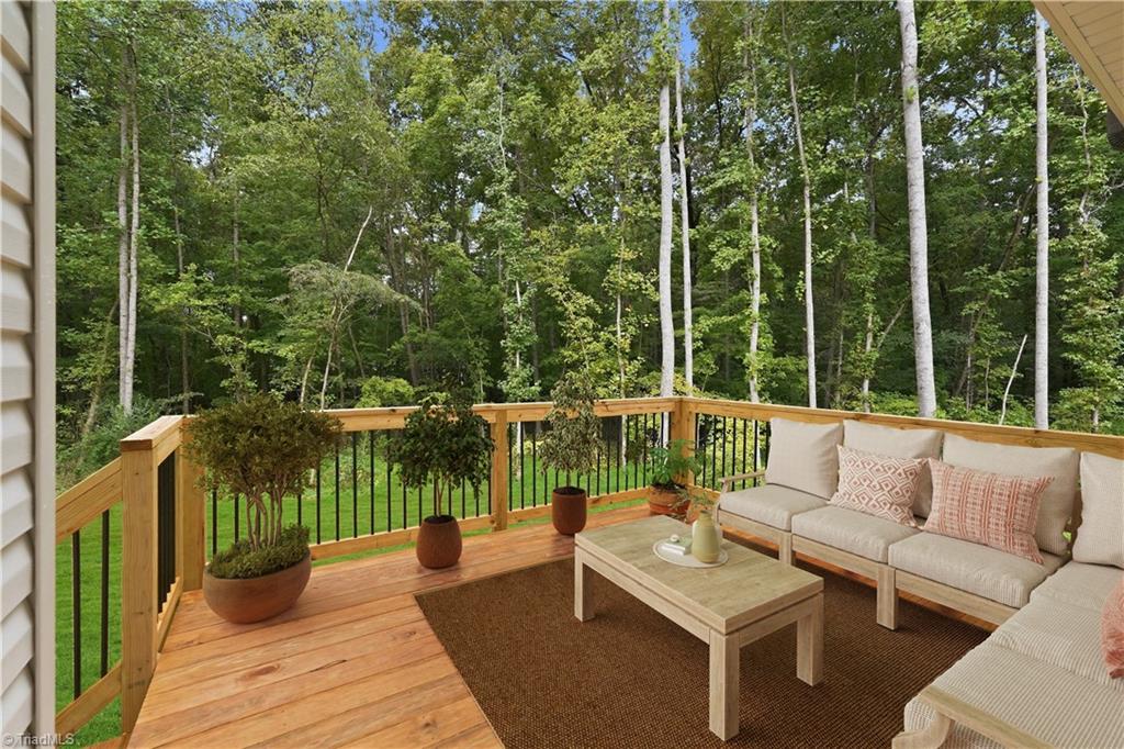 5397 Salem Woods Drive Property Photo 3