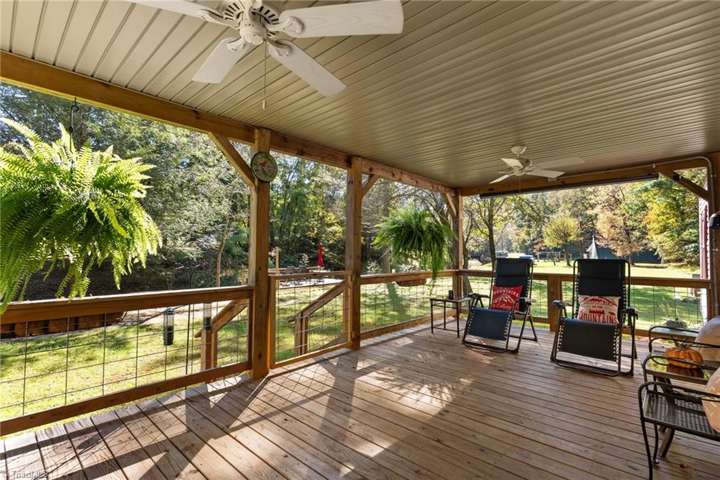 99 Lynn Lane Property Photo 4