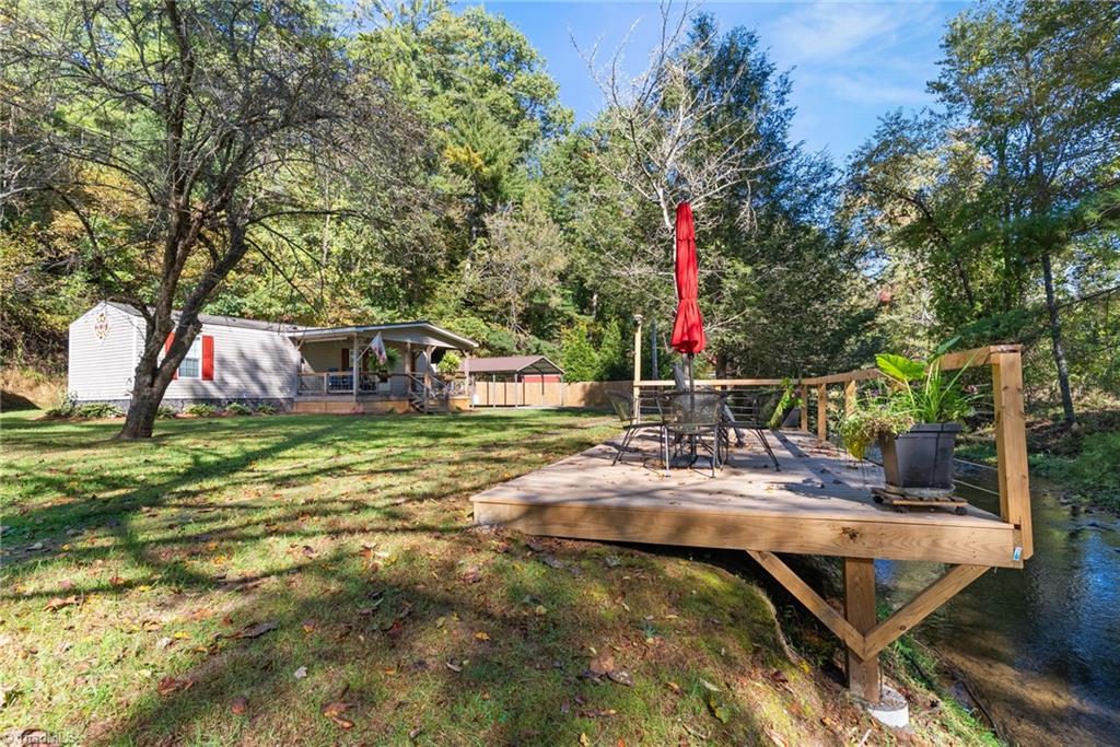 99 Lynn Lane Property Photo 24