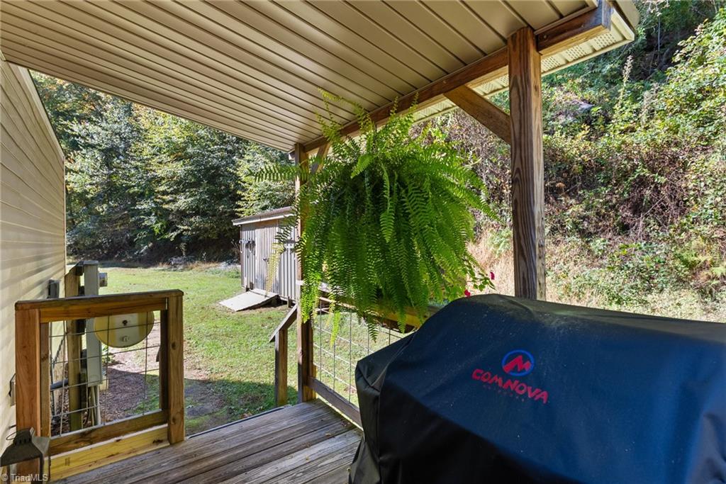 99 Lynn Lane Property Photo 25