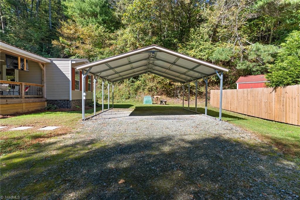 99 Lynn Lane Property Photo 28
