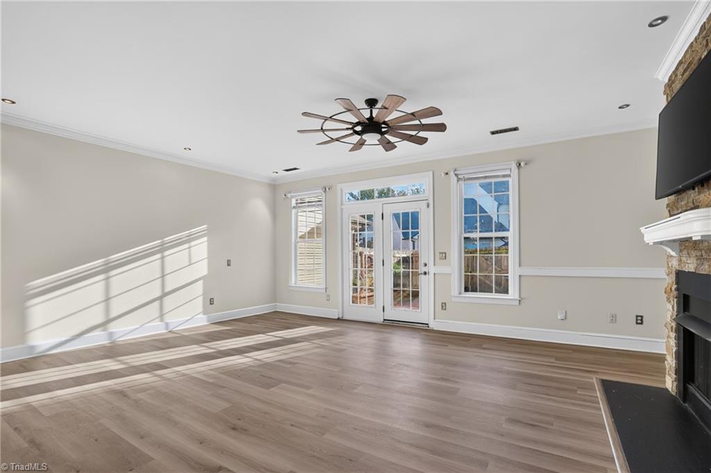 8 Nandina Drive Property Photo 1