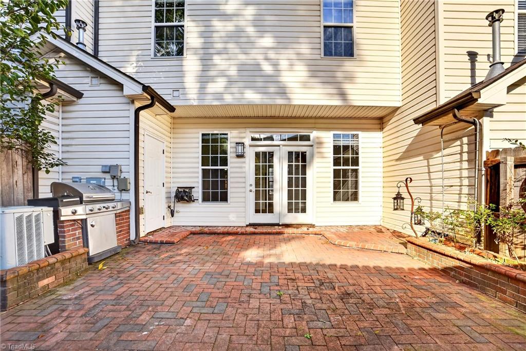 8 Nandina Drive Property Photo 16