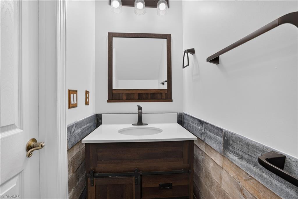 8 Nandina Drive Property Photo 22