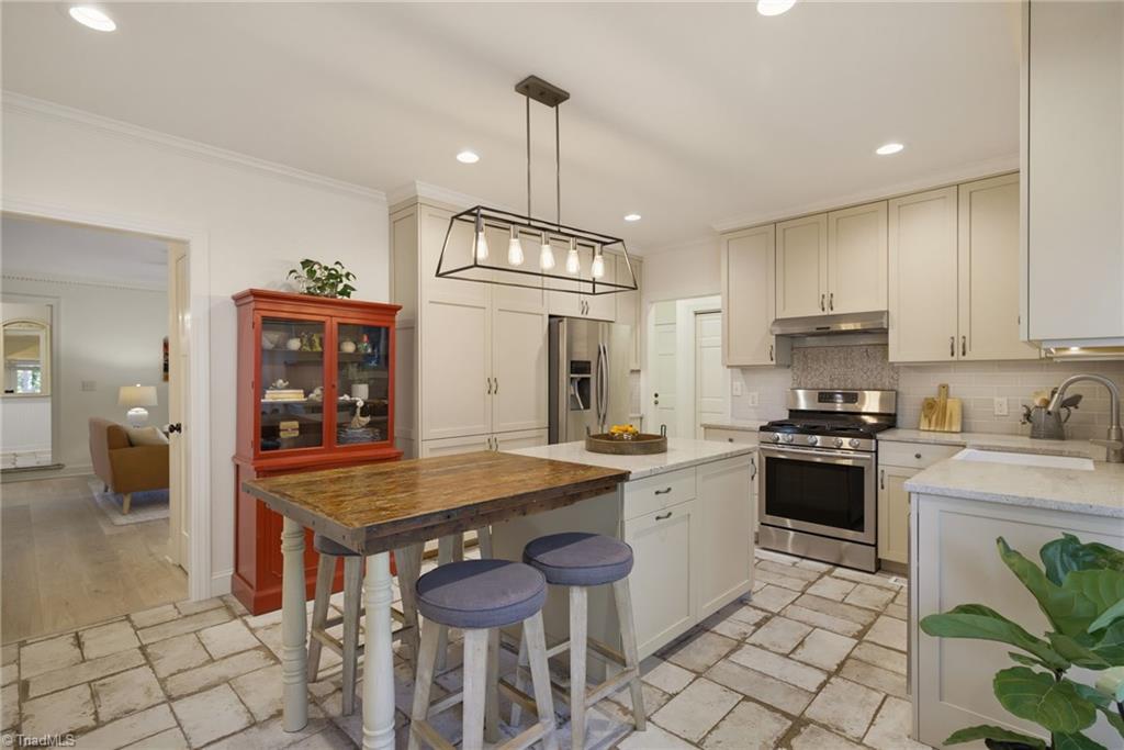 4607 Kenbridge Drive Property Photo 10