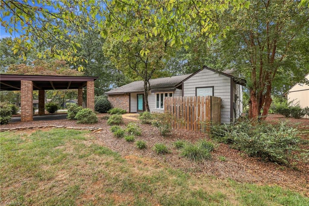 105 N Bermuda Run Drive Property Photo 1