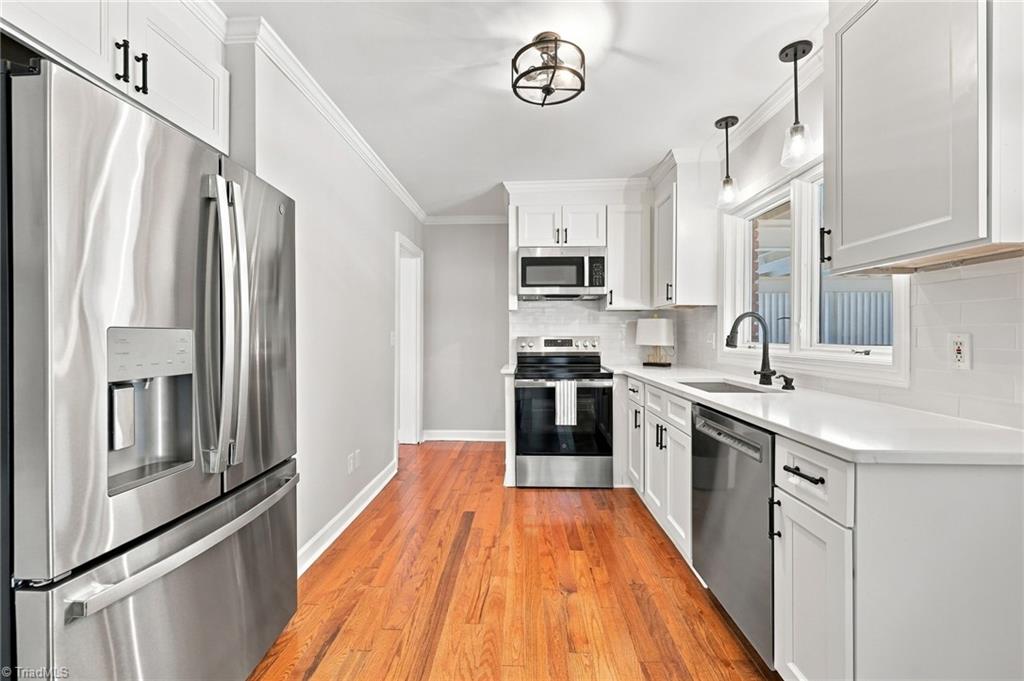 1007 Wellington Street Property Photo 8